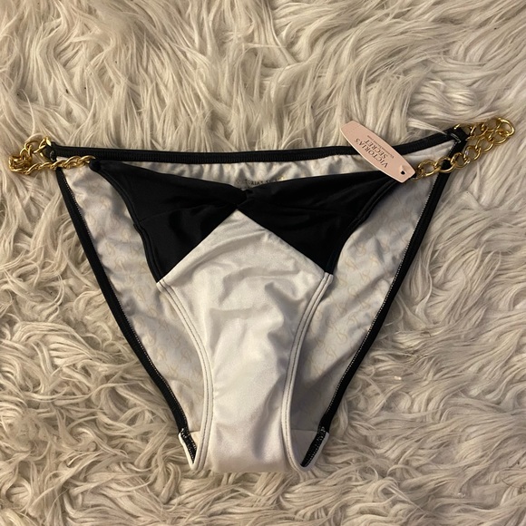 Victoria Secret bikini bottoms. - Picture 1 of 3